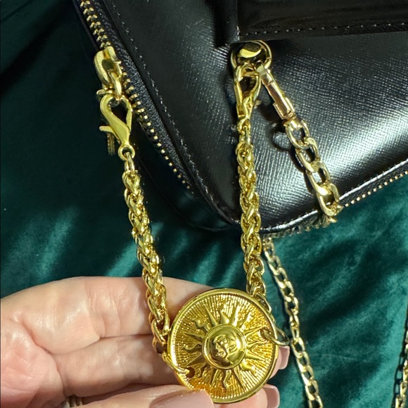 Black and Gold Designer Women's Bag Versace - Picture 10 of 13